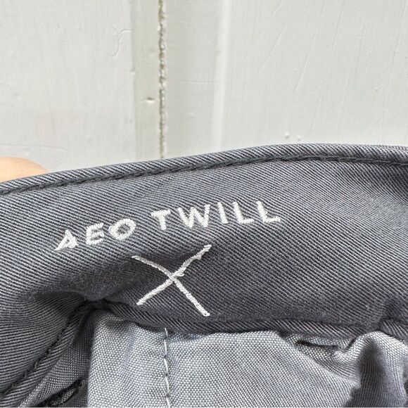 American Eagle Midi super stretch grey shorts women's 10 - Picture 6 of 7